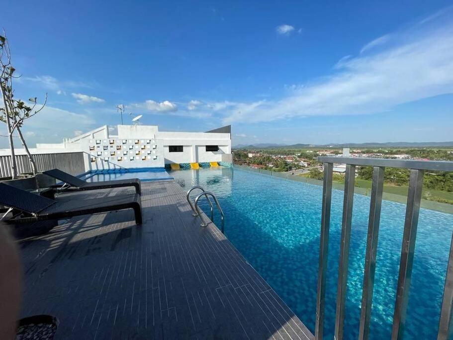 Myrumah Imperio Home , Alor Setar 3Br With Sky Infinity Pool Экстерьер фото
